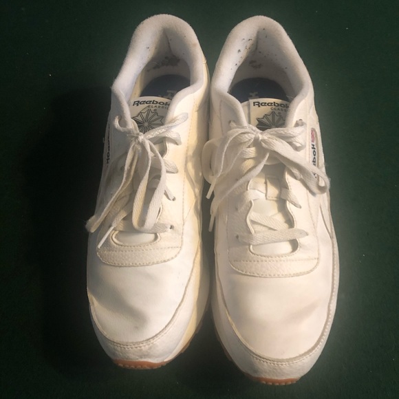 Reebok Renaissance Sneakers EUC - Picture 1 of 8